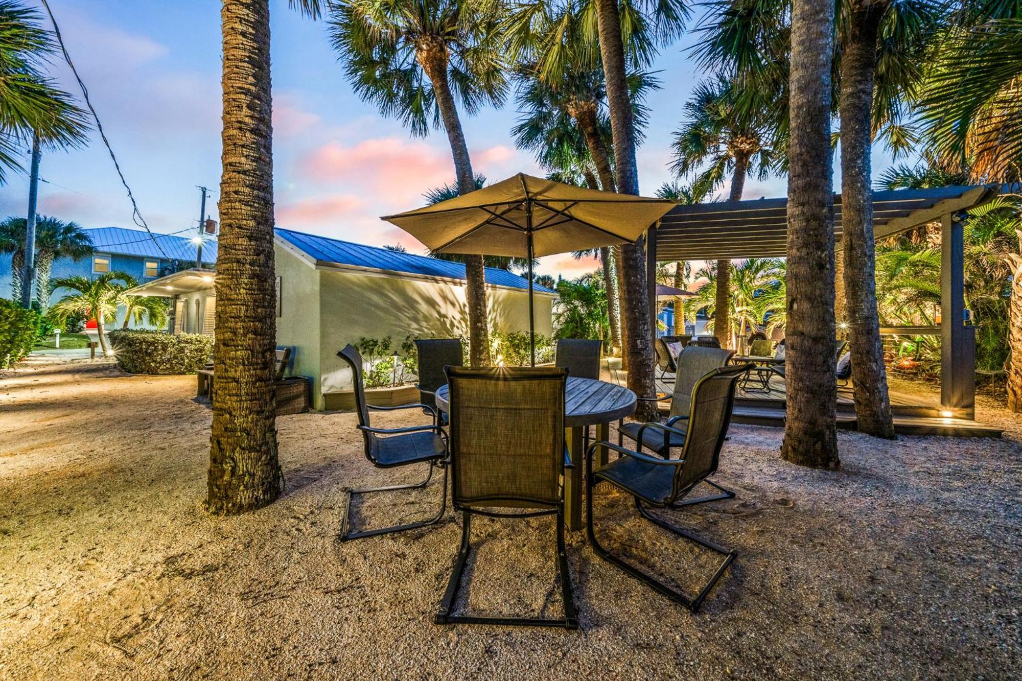 Wonderful Place Wprivate Patio Next To The Beach Cocoa Beach Bagian luar foto