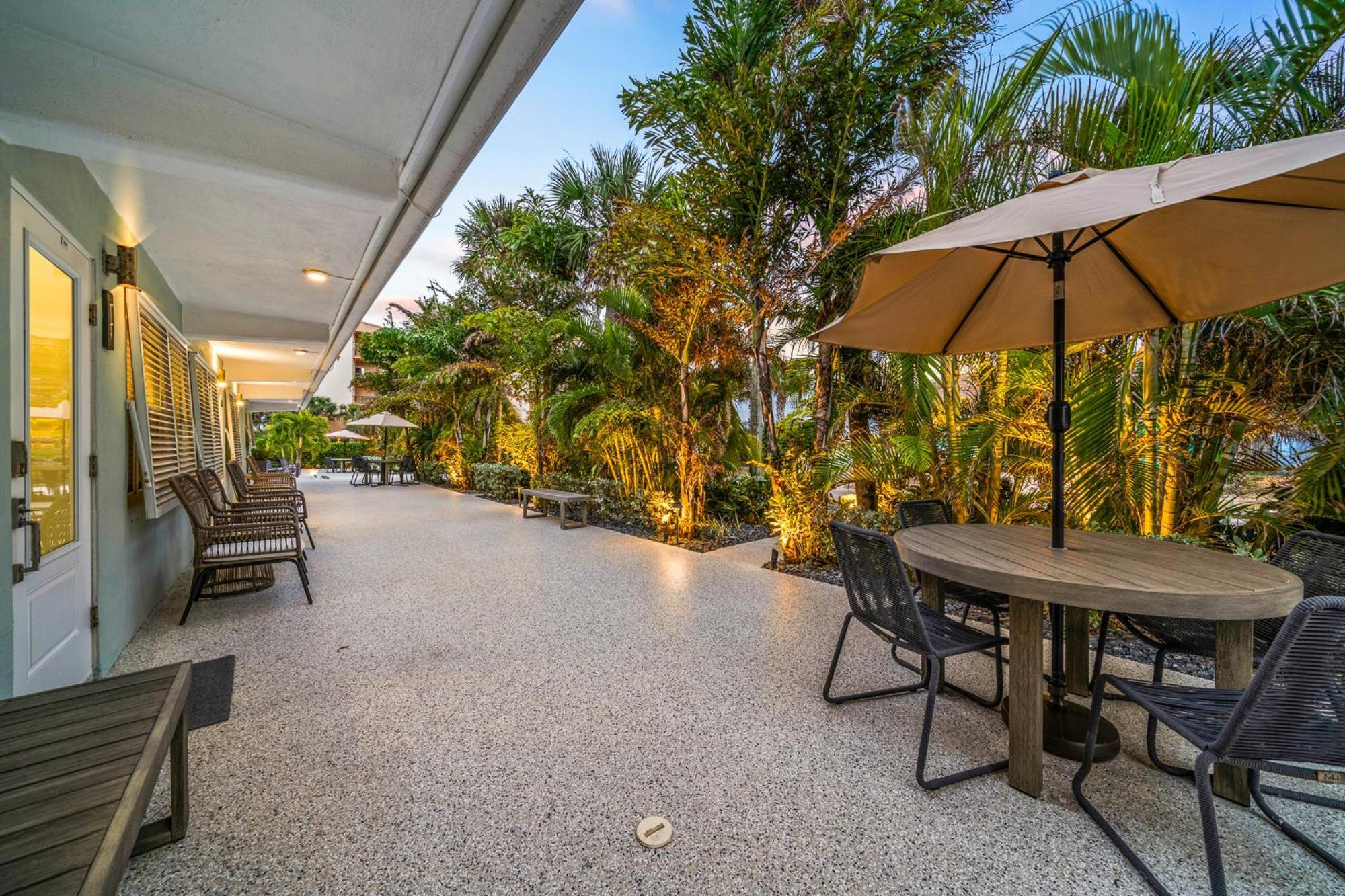 Wonderful Place Wprivate Patio Next To The Beach Cocoa Beach Bagian luar foto